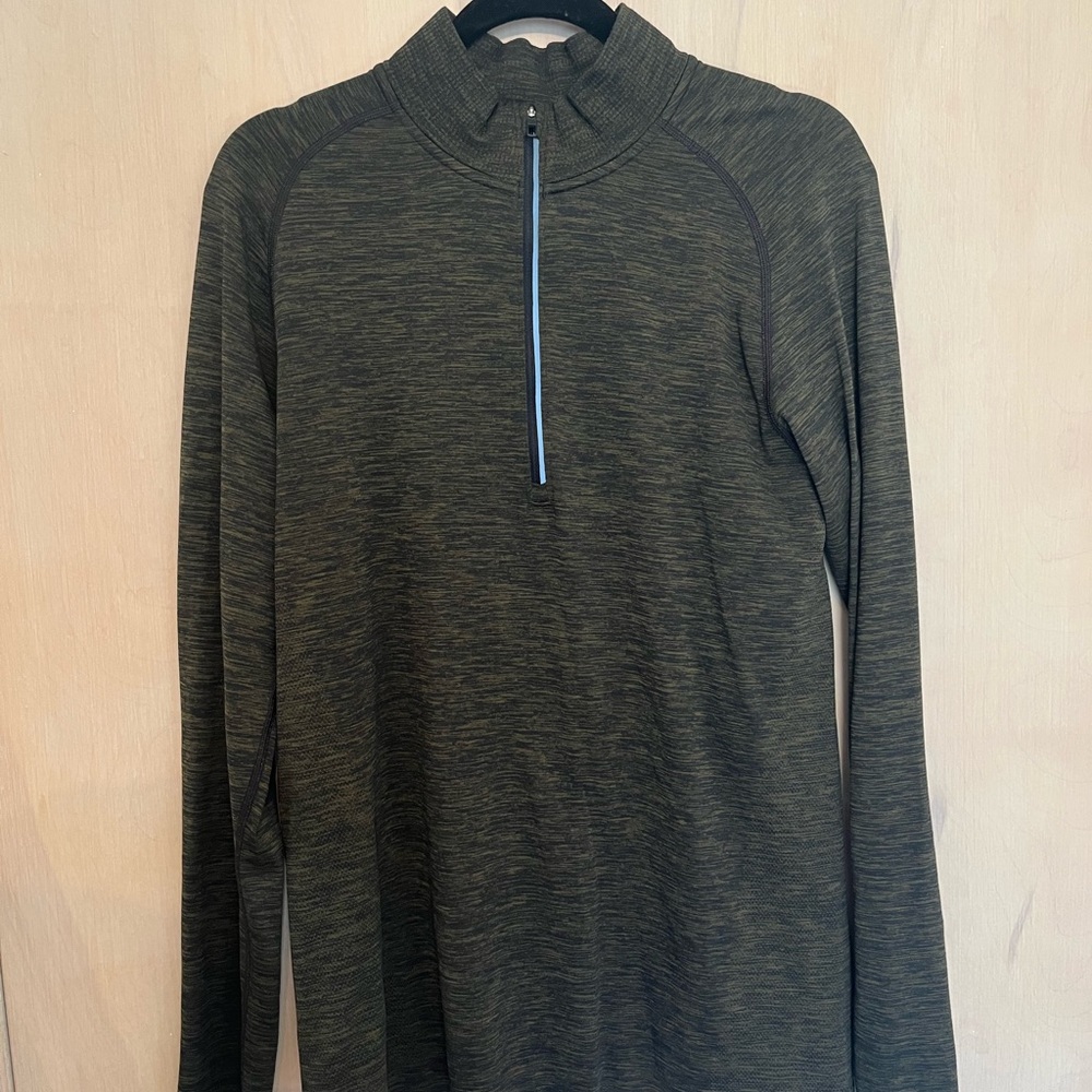 LULULEMON Metal Vent Tech Half Zip Medium